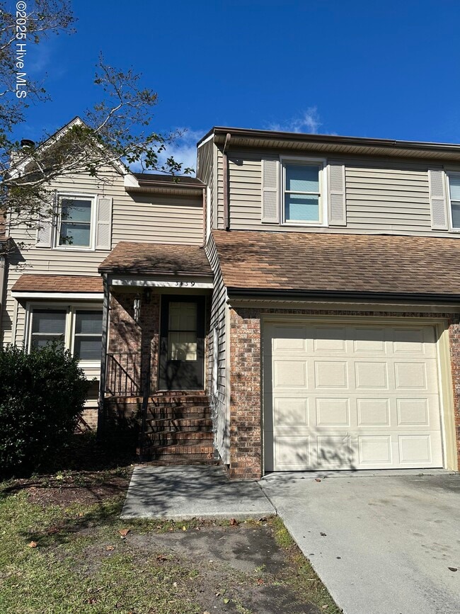 property at 3439 Regency Dr