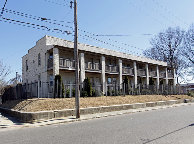 304 Orleans St in Memphis, TN - Building Photo - Building Photo