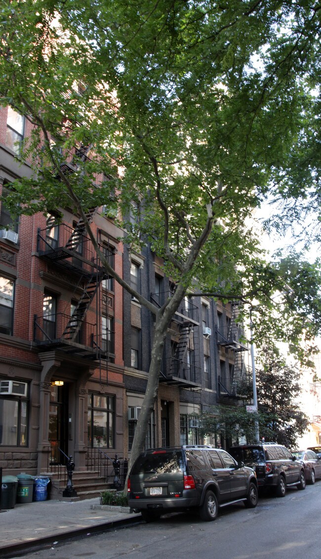 214 East 85th Street in New York, NY - Foto de edificio - Building Photo