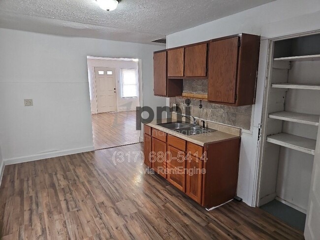 835 S Old US Hwy 31 in Franklin, IN - Building Photo - Building Photo