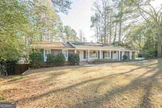 45 Brandon Ridge Dr NE in Atlanta, GA - Building Photo - Building Photo