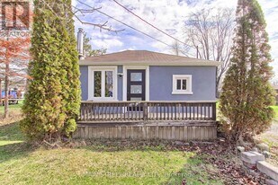127 Woodfield Dr in Georgina, ON - Building Photo