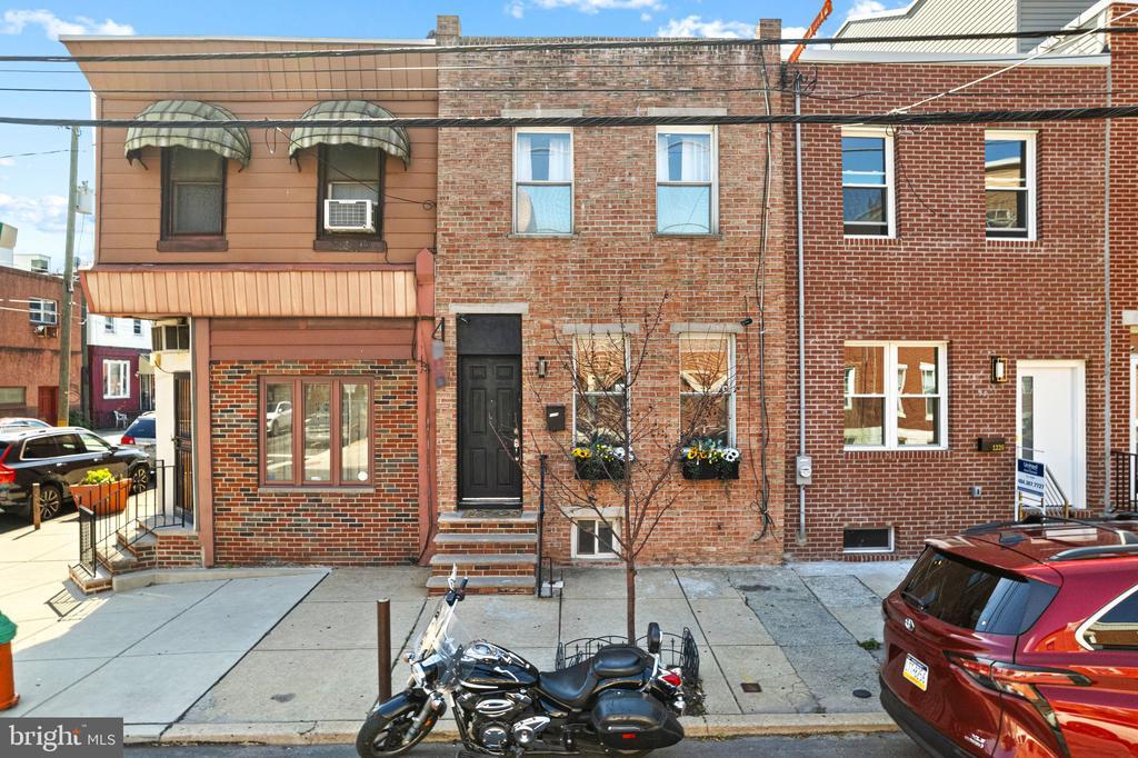 1228 S 22nd St in Philadelphia, PA - Building Photo