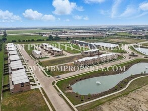 2863 Amelia Ln in Waxahachie, TX - Building Photo - Building Photo