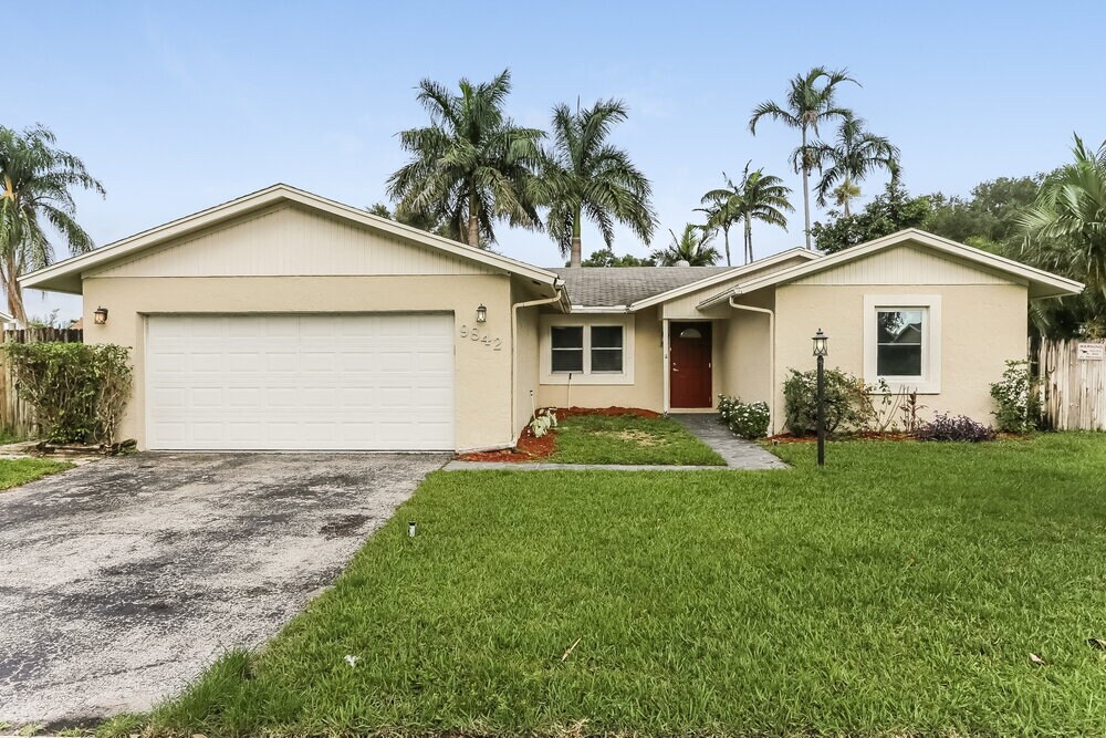9842 Spanish Isles Dr in Boca Raton, FL - Foto de edificio