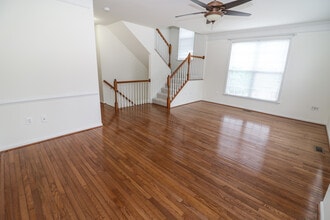 12180 Abington Hall Plz, Unit 206 in Reston, VA - Building Photo - Building Photo