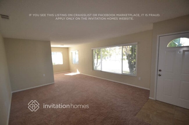 6771 Dwight Way in San Bernardino, CA - Foto de edificio - Building Photo