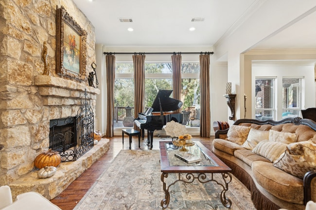 property at 1970 Mary Lee Ln