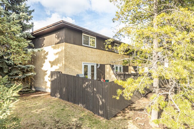 Colony Key in Edmonton, AB - Building Photo - Building Photo