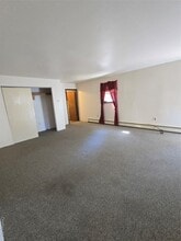 32 Genung St in Middletown, NY - Building Photo - Building Photo