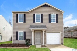 202 Valleyside Dr NE in Huntsville, AL - Building Photo