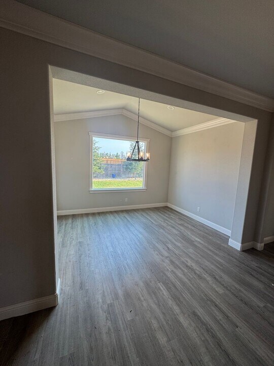 3254 Lemurian Rd in Redding, CA - Building Photo