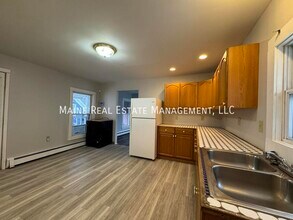 6 Summer St in Waterville, ME - Building Photo - Building Photo