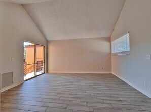 Arco Place Apartments in Jacksonville, FL - Building Photo - Building Photo