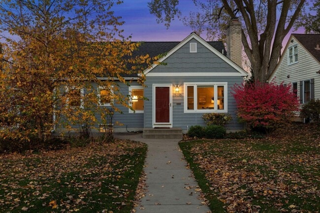 property at 5033 Oxford Ave