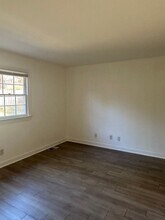 2800 Carriage Dr in Winston-Salem, NC - Building Photo - Building Photo