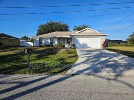 1108 NW 21st Pl in Cape Coral, FL - Building Photo