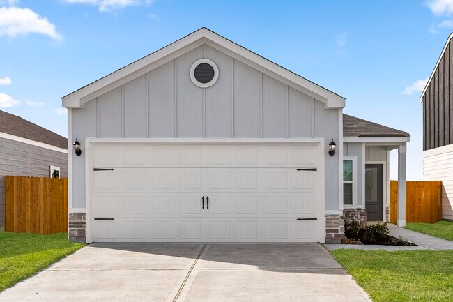 property at 11702 Texas Spg Dr