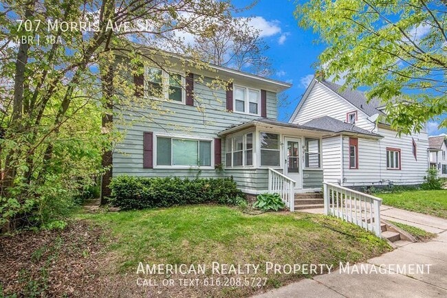 property at 707 Morris Ave SE