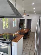 1710 Michigan Ave in Miami Beach, FL - Building Photo - Building Photo