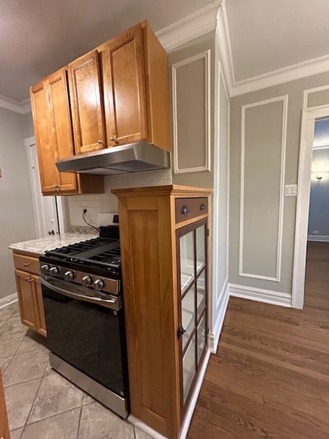 1600 W Granville Ave in Chicago, IL - Foto de edificio - Building Photo