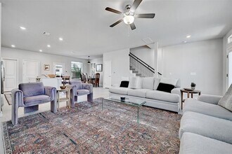 5309a Baythorne Dr in Austin, TX - Building Photo - Building Photo