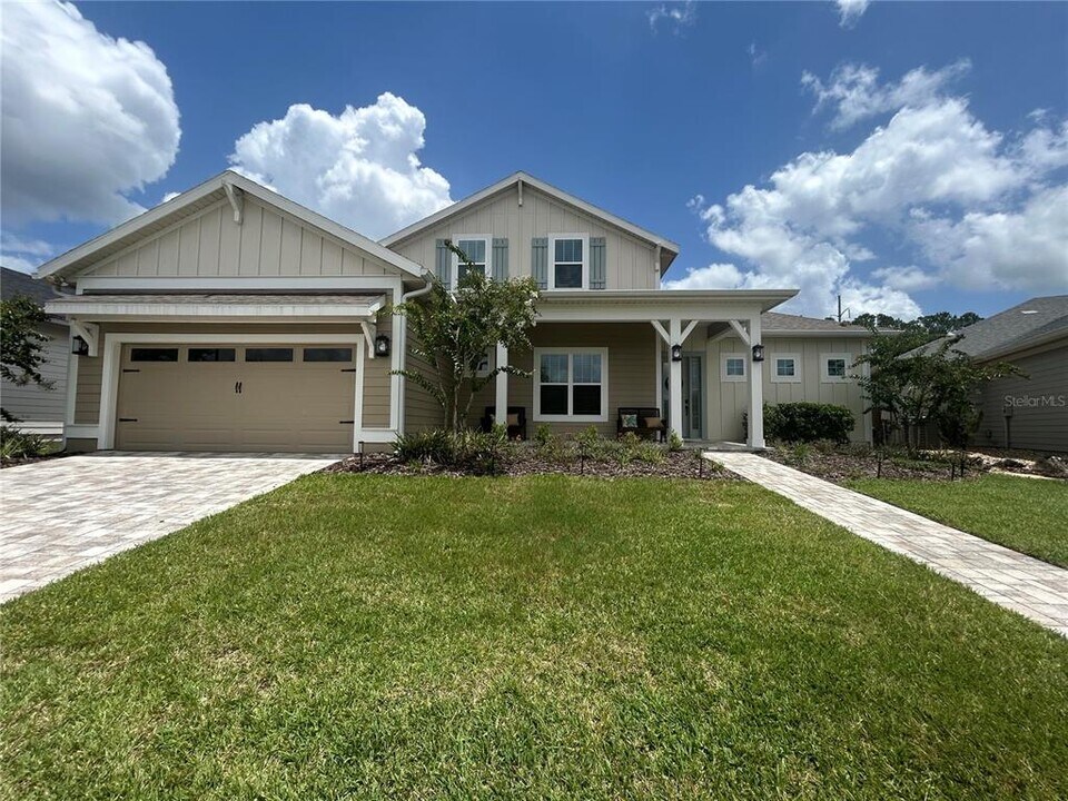 579 SW 122nd Terrace in Newberry, FL - Building Photo