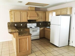 6 Pebble Creek St in Edinburg, TX - Building Photo - Building Photo