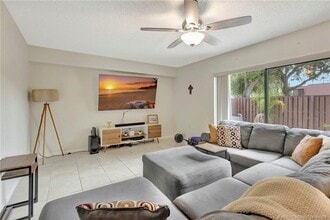 2930 SW Sunset Trace Cir in Palm City, FL - Building Photo - Building Photo
