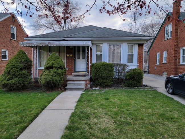 11457 Leverne in Redford, MI - Foto de edificio - Building Photo