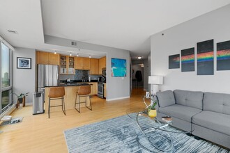 929 Portland Ave in Minneapolis, MN - Building Photo - Building Photo