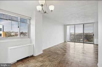 4520 King St in Alexandria, VA - Building Photo - Building Photo