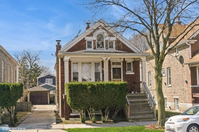 property at 1216 Lombard Ave