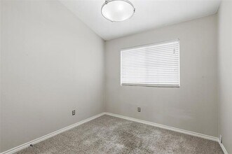 1511 Creek Bank Ln in Arlington, TX - Building Photo - Building Photo