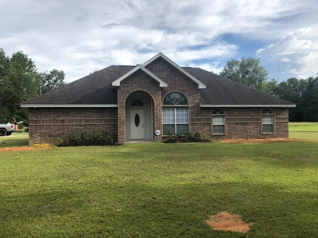 property at 2946 Picturesque Dr