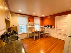 10 Sachem St, Unit 1 in Boston, MA - Building Photo - Building Photo
