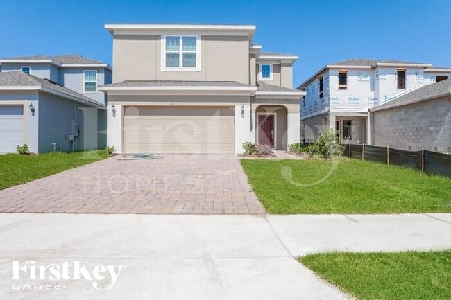 property at 5011 Royal Point Ave