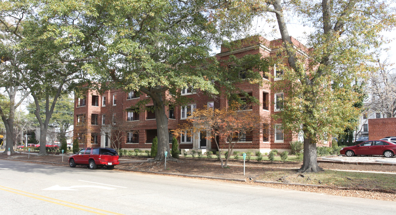 Senate Club in Columbia, SC - Building Photo