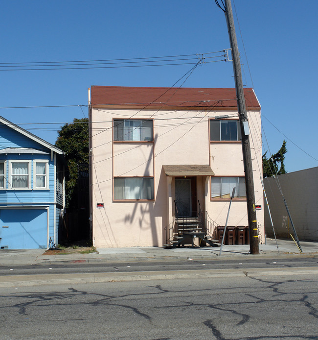 2223 Barrett Ave in Richmond, CA - Foto de edificio - Building Photo