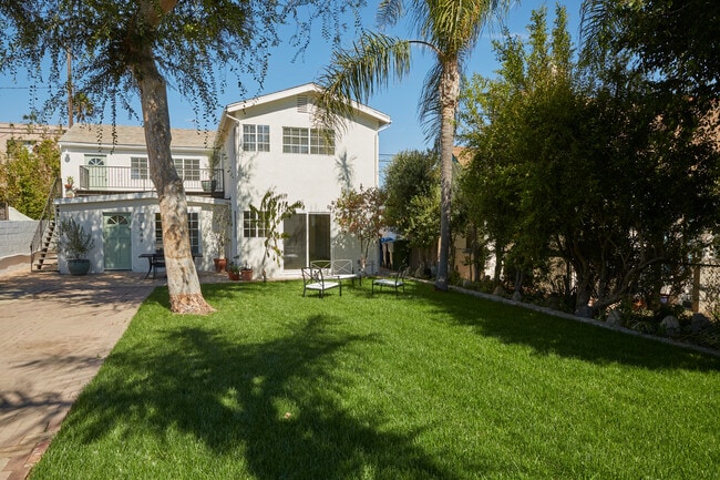 3644 Greenfield Ave, Unit 3644 in Los Angeles, CA - Building Photo - Building Photo