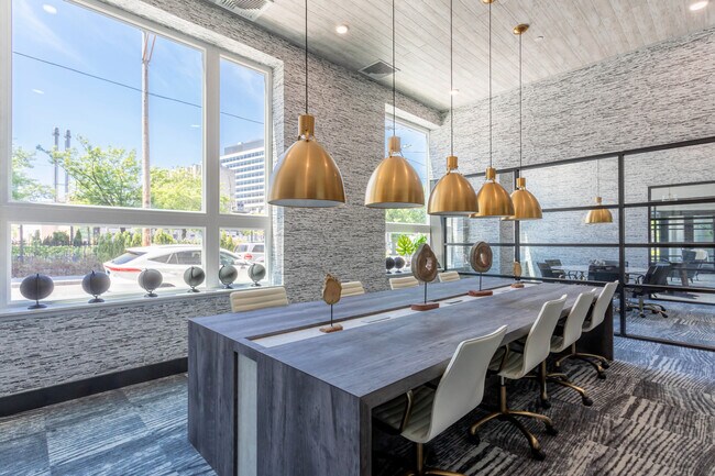 Aura at City Crossing in New Haven, CT - Foto de edificio - Building Photo