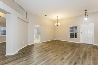 312 Sonoma Dr in Valrico, FL - Building Photo - Building Photo