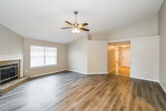 2847 Cross Creek Dr in Green Cove Springs, FL - Building Photo - Building Photo