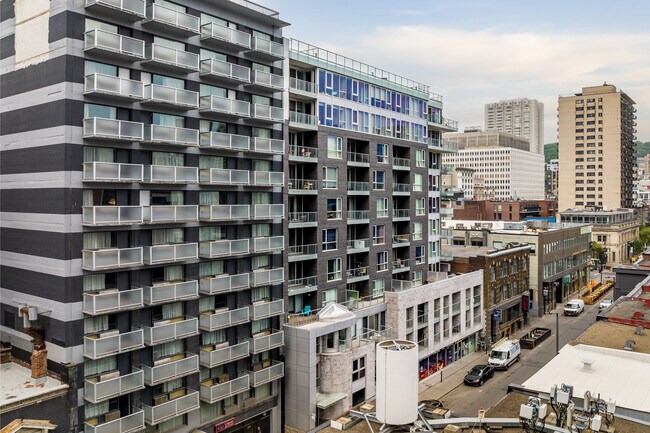 Les Condos Crescent in Montréal, QC - Building Photo - Building Photo