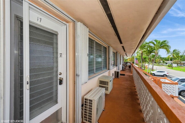 property at 800 SW 11th Ave