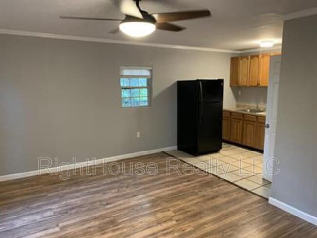 property at 1408 High St