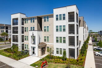 Serenza at Ocoee Village Apartments in Ocoee, FL - Building Photo - Building Photo