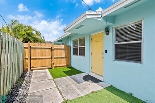 1464 N Dixie Hwy in Fort Lauderdale, FL - Building Photo