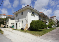 1700 Galiano St in Coral Gables, FL - Foto de edificio - Building Photo