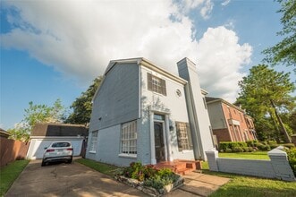 6010 E Stoney Grove Loop in Houston, TX - Building Photo - Building Photo